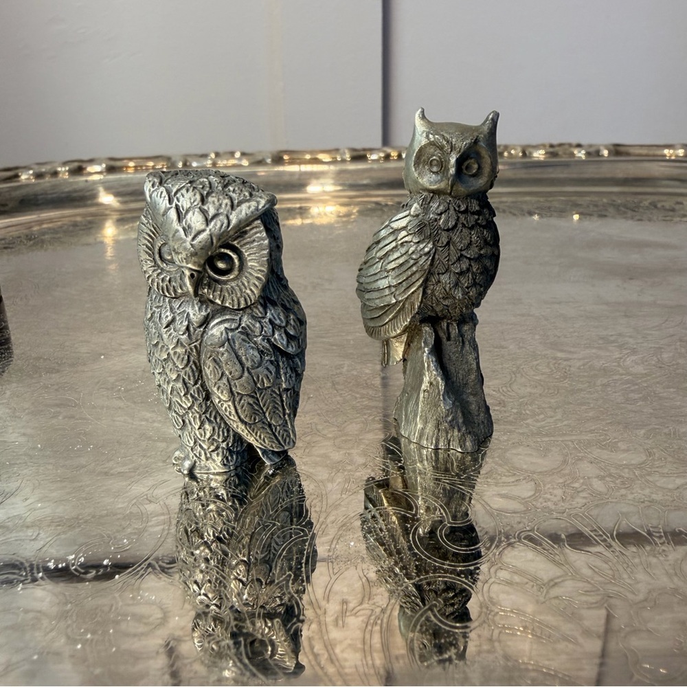 Two Vintage Minature 1.75" Tall Detailed Pewter Owl Figurines